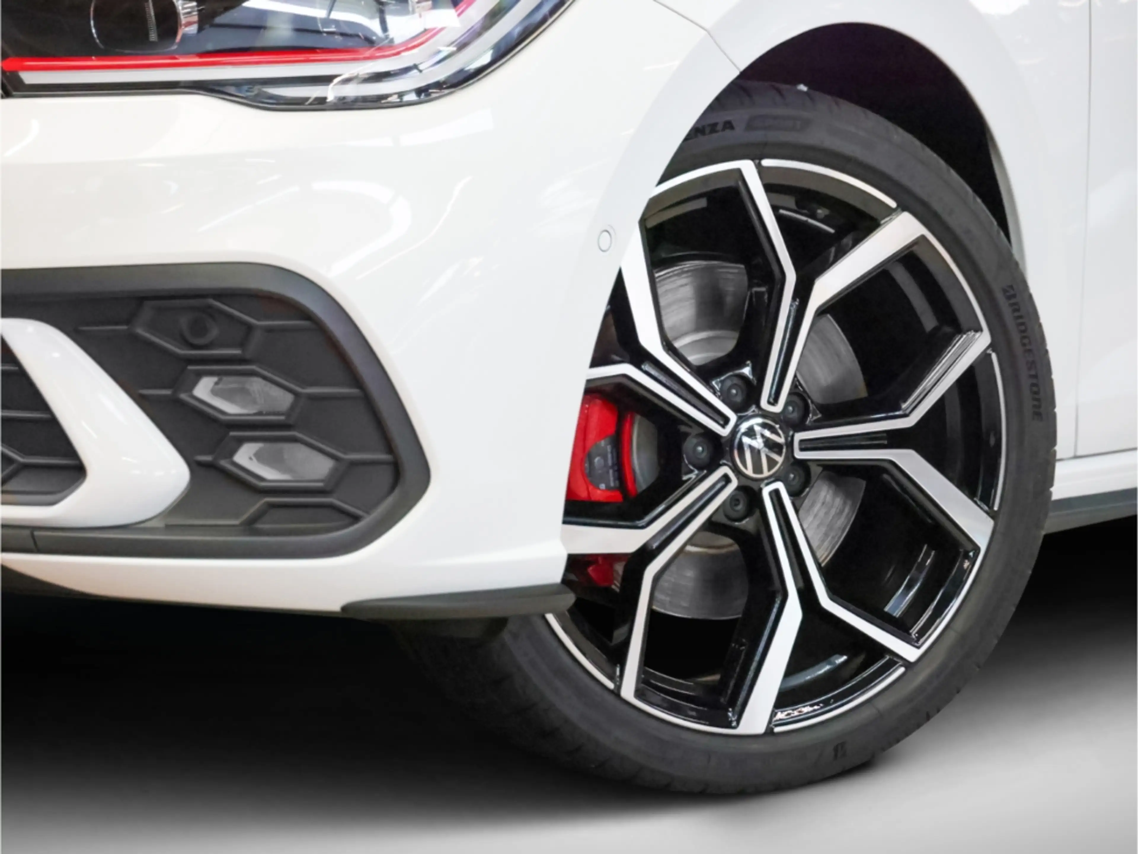 Volkswagen Polo GTI 2.0 TSI DSG IQ Matrix Kamera — photo 4