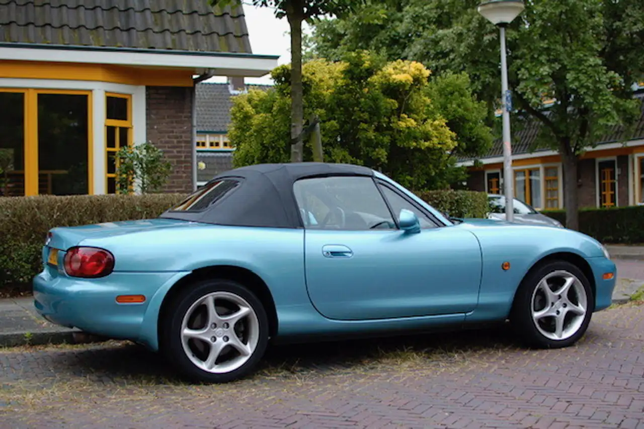 Mazda MX-5 1.8 SVT Exclusive, foto 2