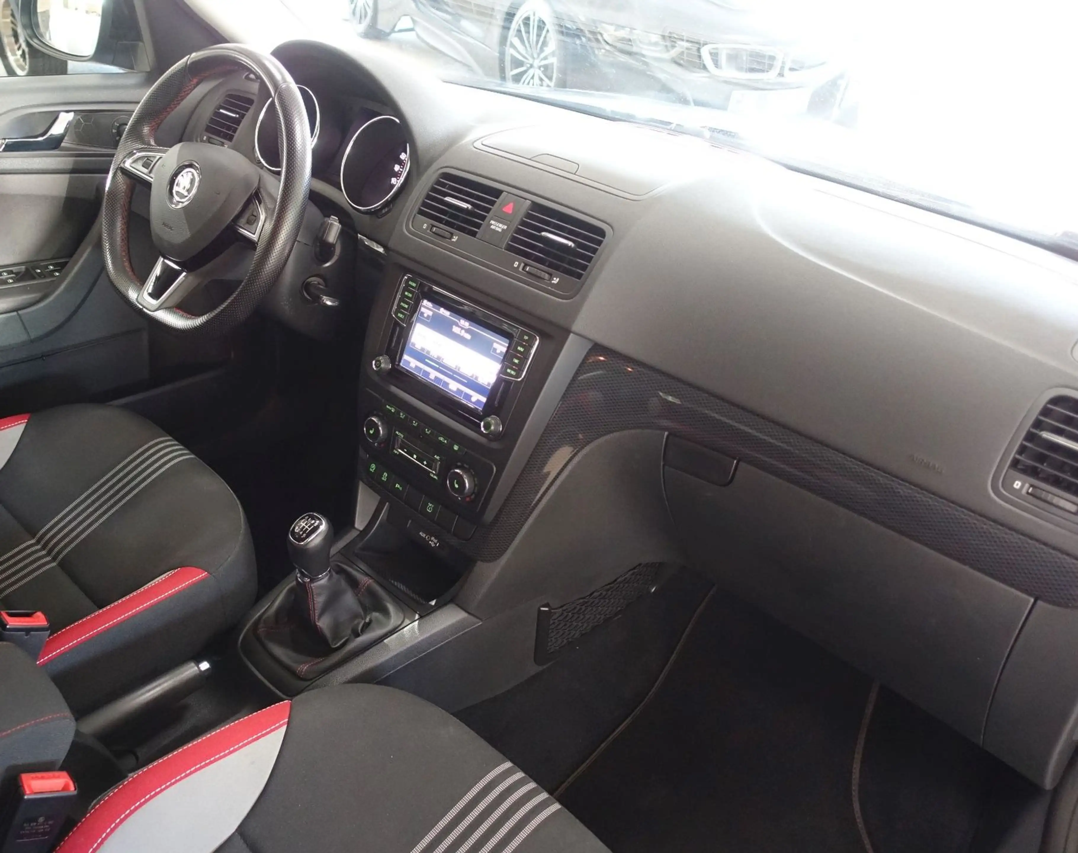 Skoda Yeti Monte Carlo; XEN/ AAC/ SHZ/ AHKv/ PDC/ 1HD — photo 15