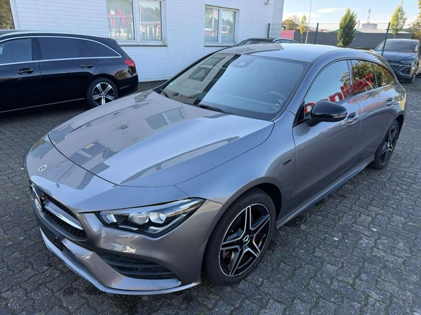 Mercedes-Benz CLA 250 nuo 405 €/ mėn Benzinas/Elektra 2021m. Kita Automatinė