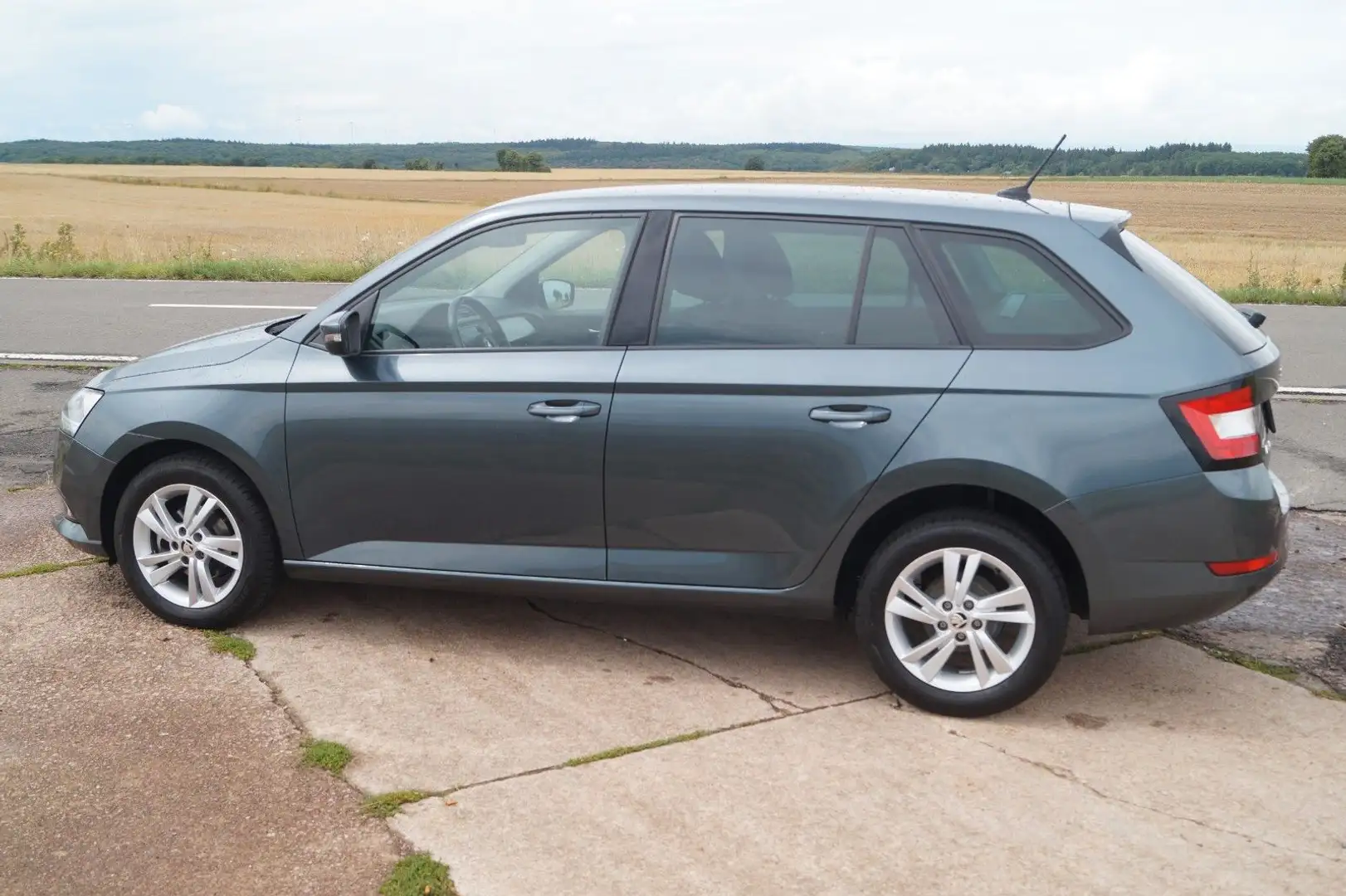 Skoda Fabia Combi Style +App-Connect+AHK+Sitzh.+ Grau - 2