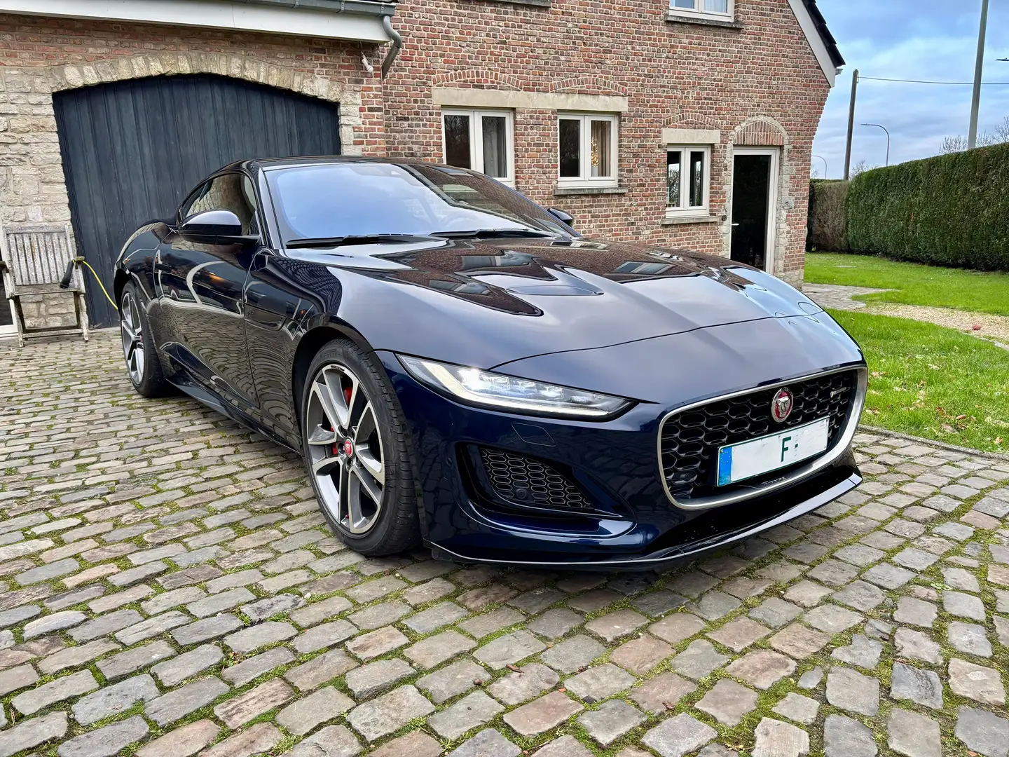 Jaguar F-Type P300 R-Dynamic/1 Owner/Belgium Car/New condition Blauw - 1