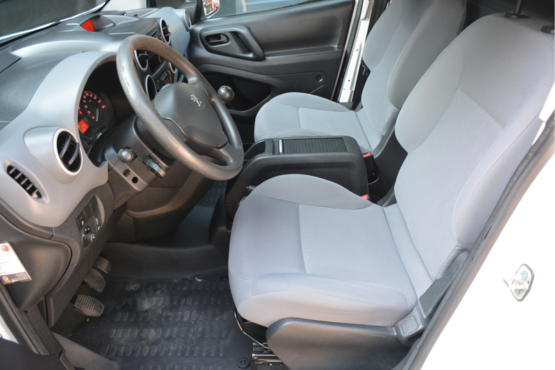 Peugeot Partner 120 1.6 HDi 90 L1 XR Airco Cruise Control — photo 9