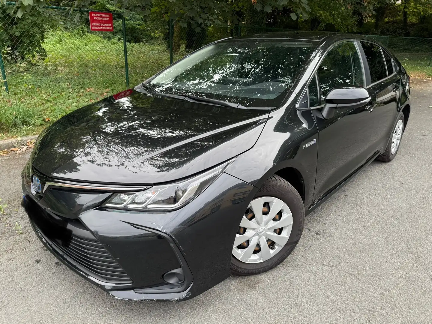 Toyota Corolla Hybrid 1.8 Plus e-CVT Noir - 1