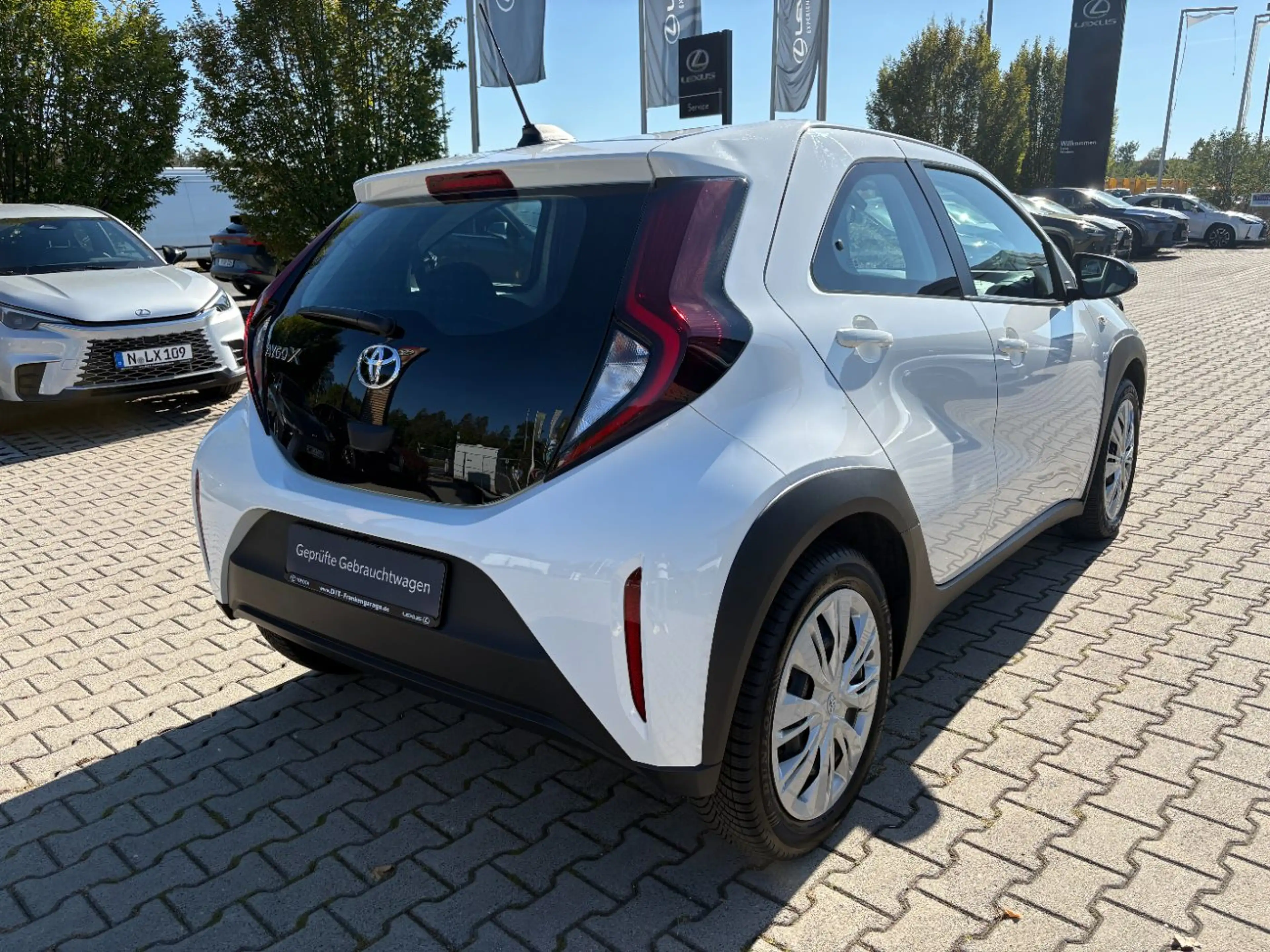 Toyota Aygo X 1.0 Business Edition Kamera, AppleCarPlay — photo 4
