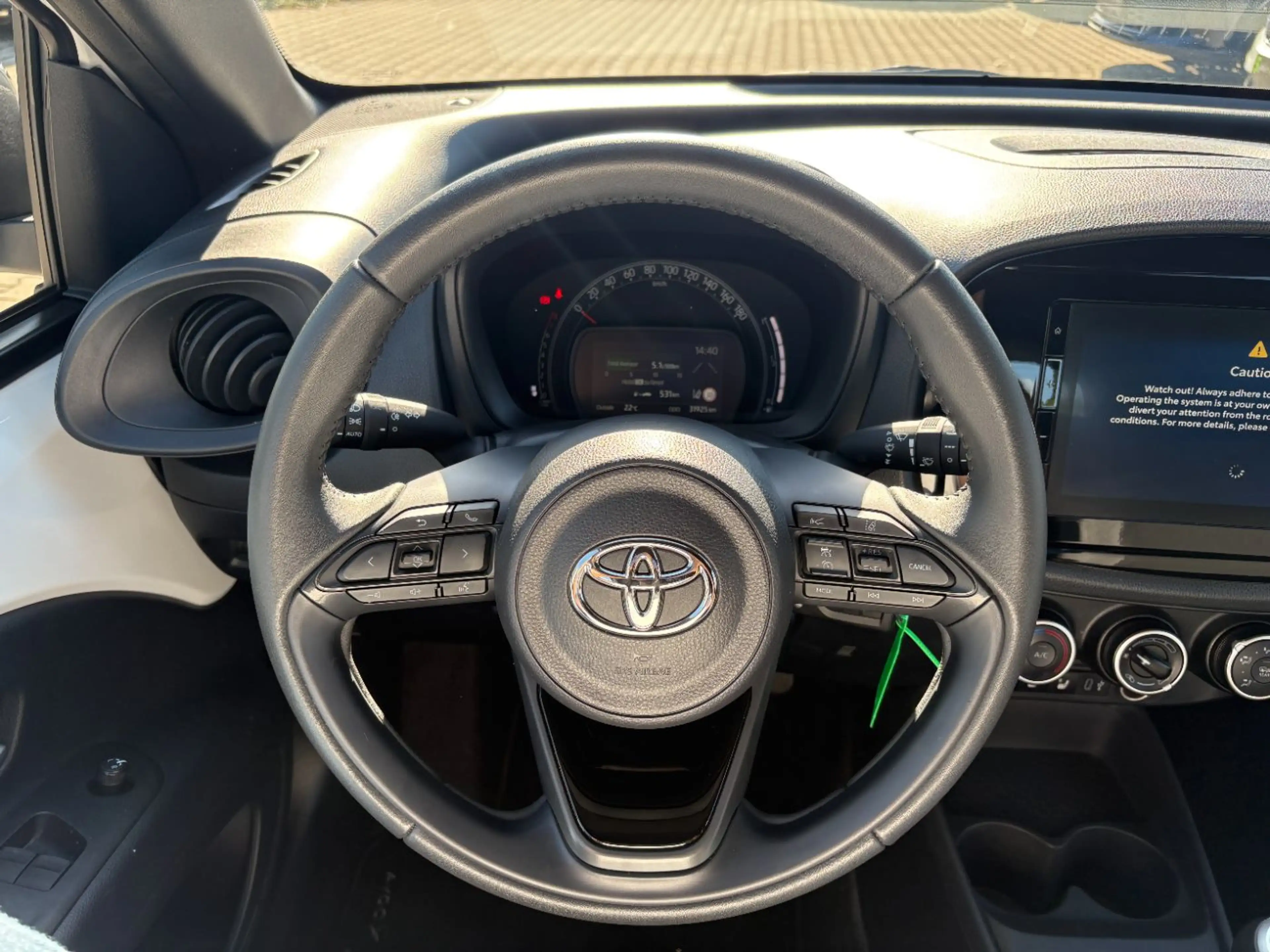 Toyota Aygo X 1.0 Business Edition Kamera, AppleCarPlay — photo 9