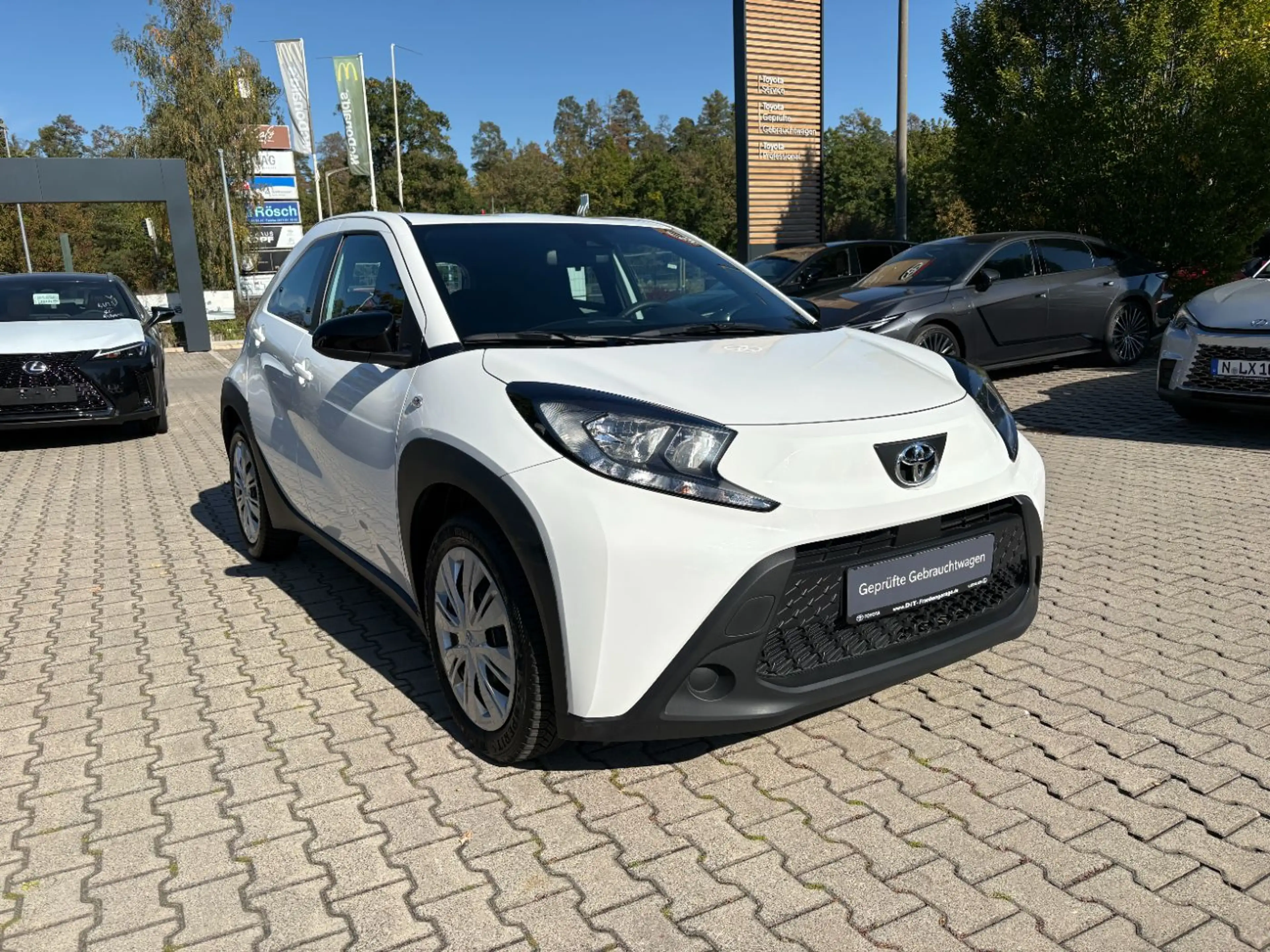 Toyota Aygo X 1.0 Business Edition Kamera, AppleCarPlay — photo 3