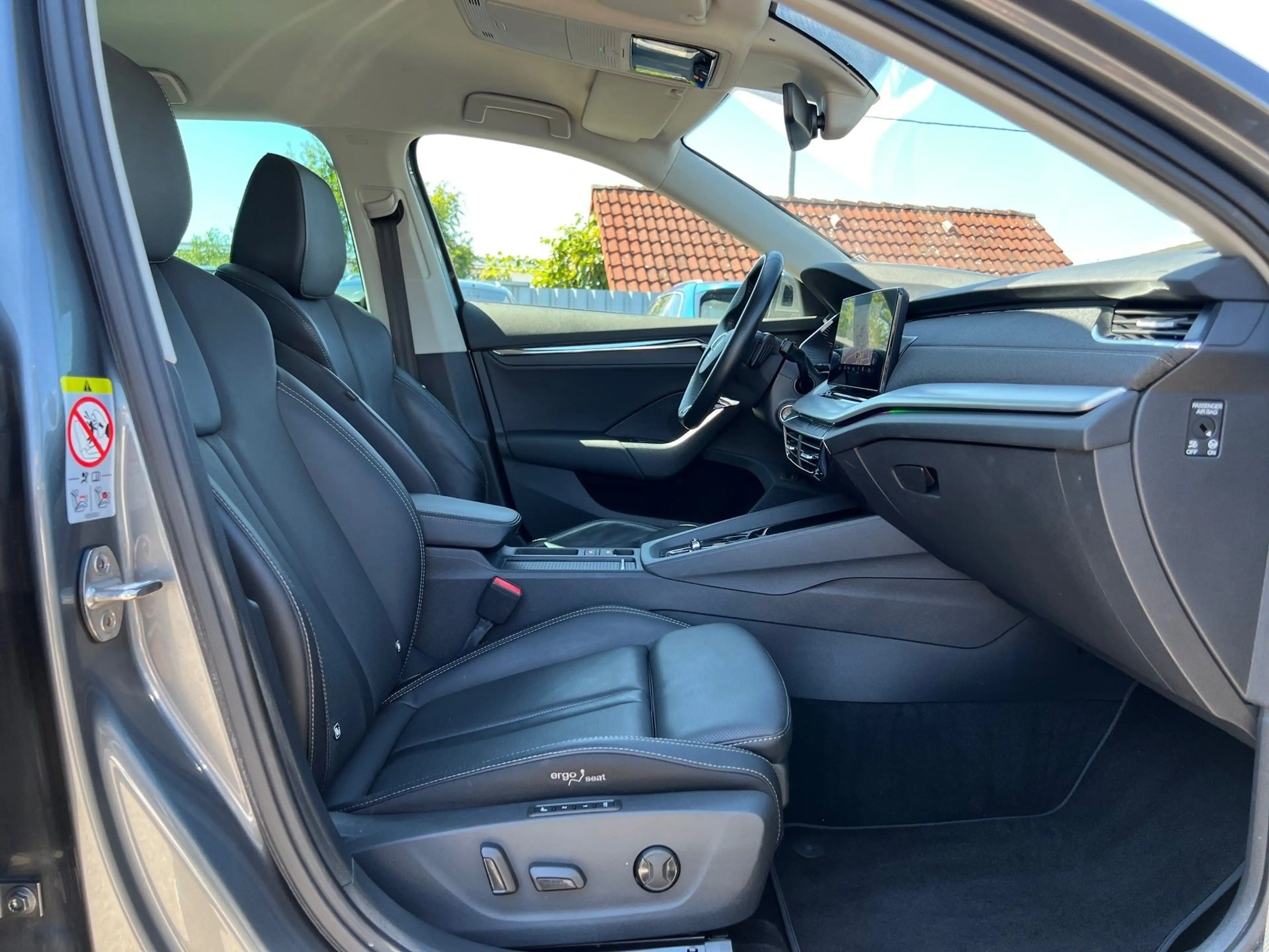 Skoda Octavia Combi 2,0 TDI Style DSG — photo 35