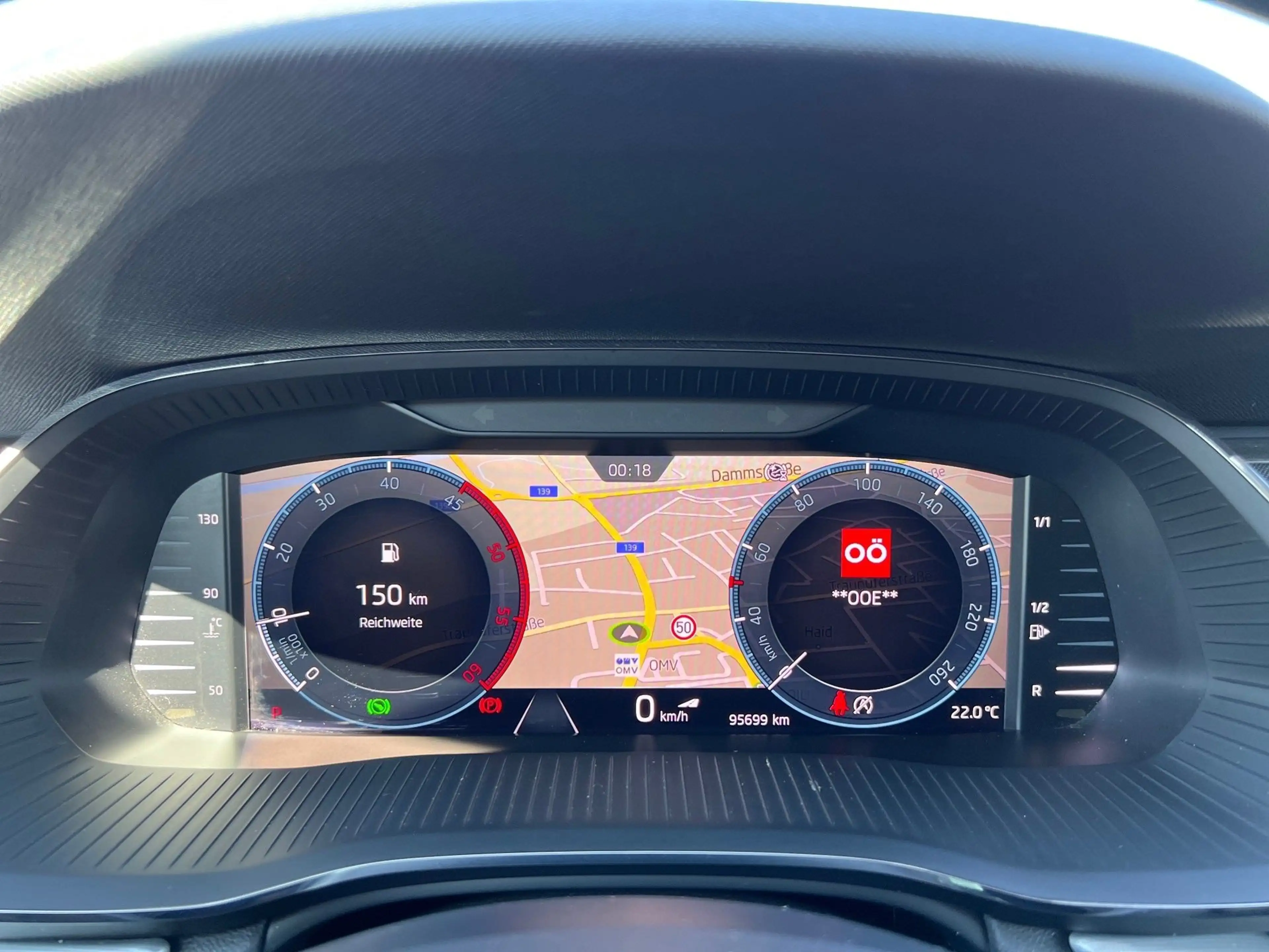 Skoda Octavia Combi 2,0 TDI Style DSG — photo 17