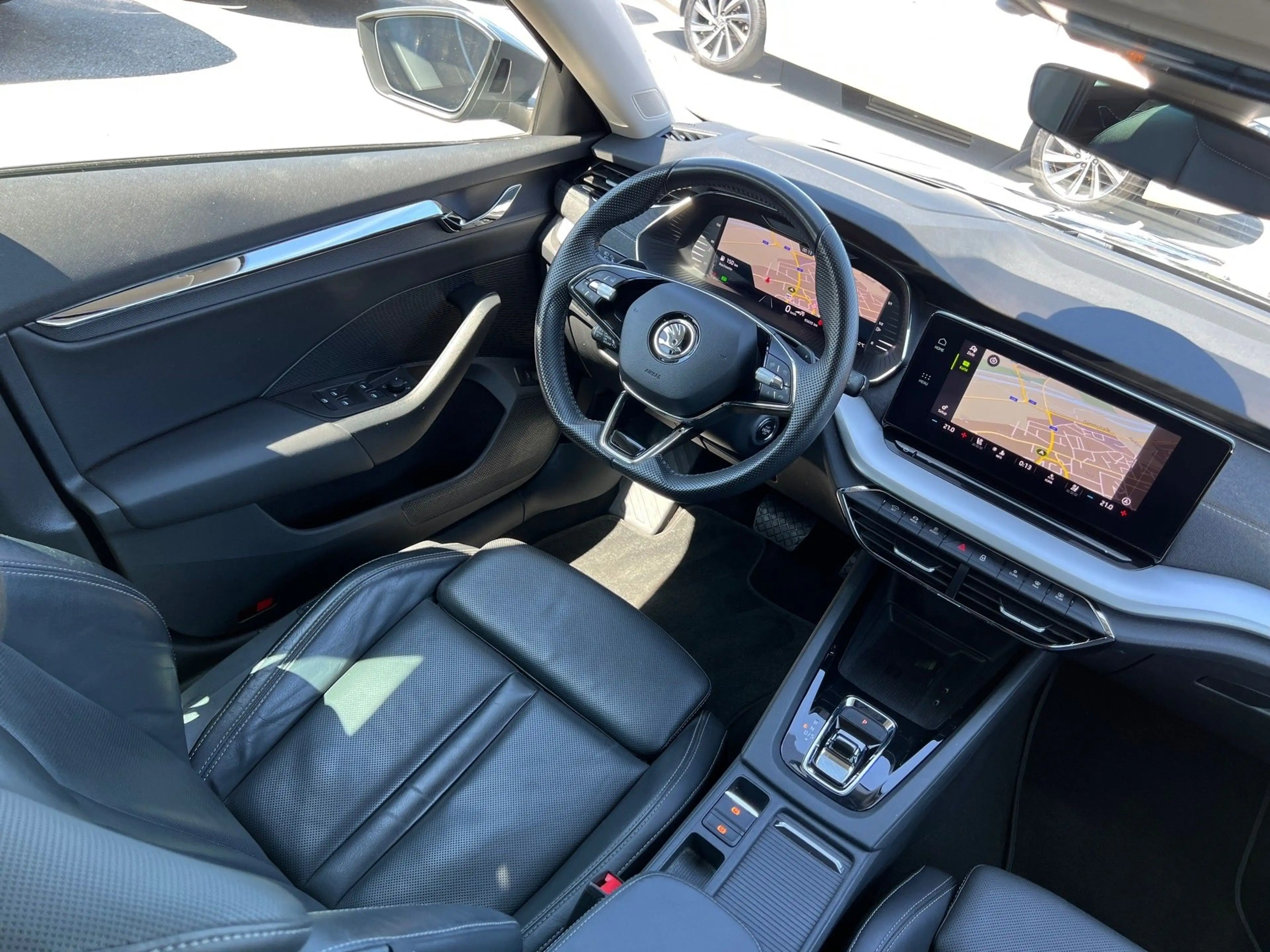 Skoda Octavia Combi 2,0 TDI Style DSG — photo 12