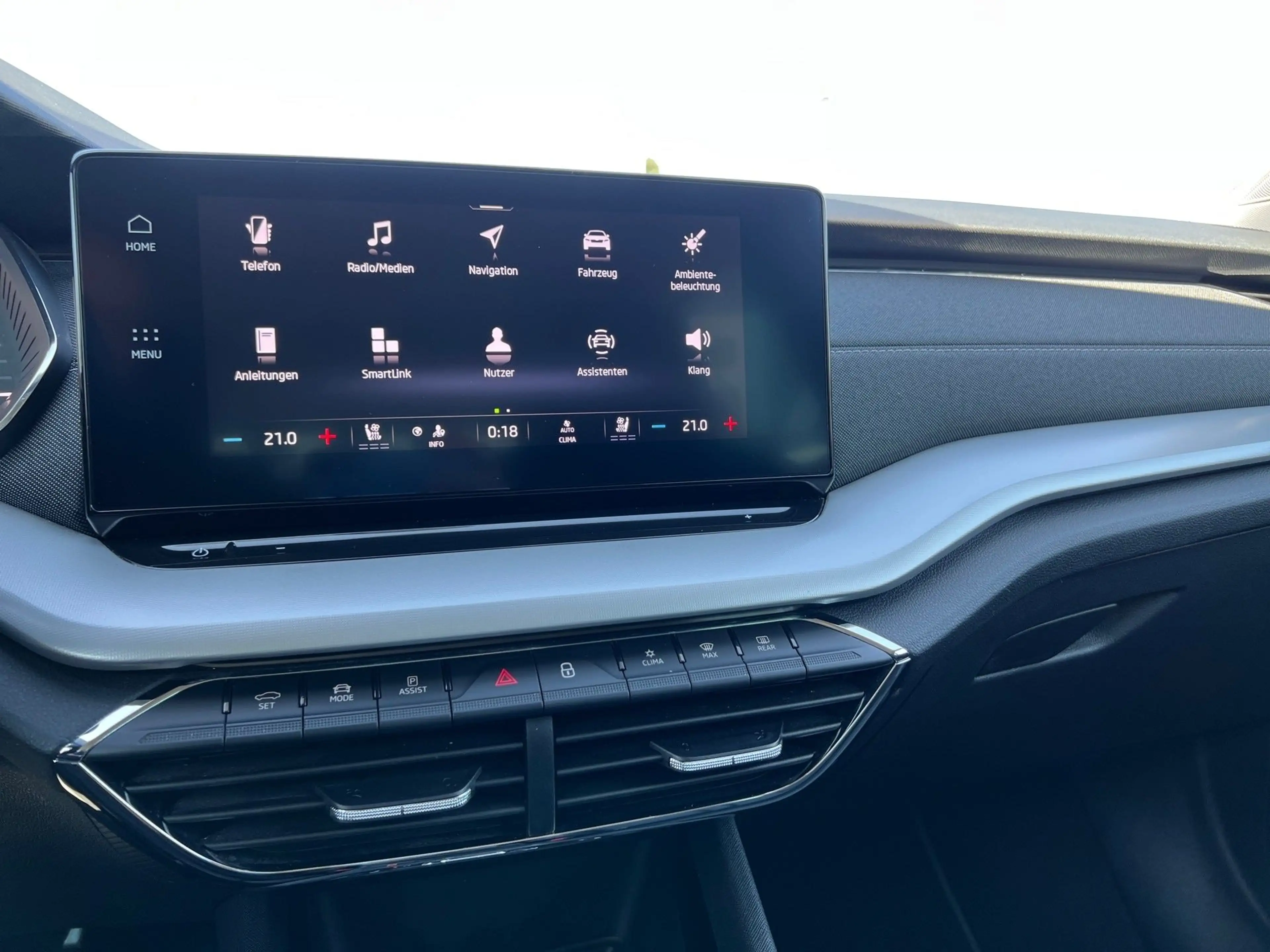 Skoda Octavia Combi 2,0 TDI Style DSG — photo 19