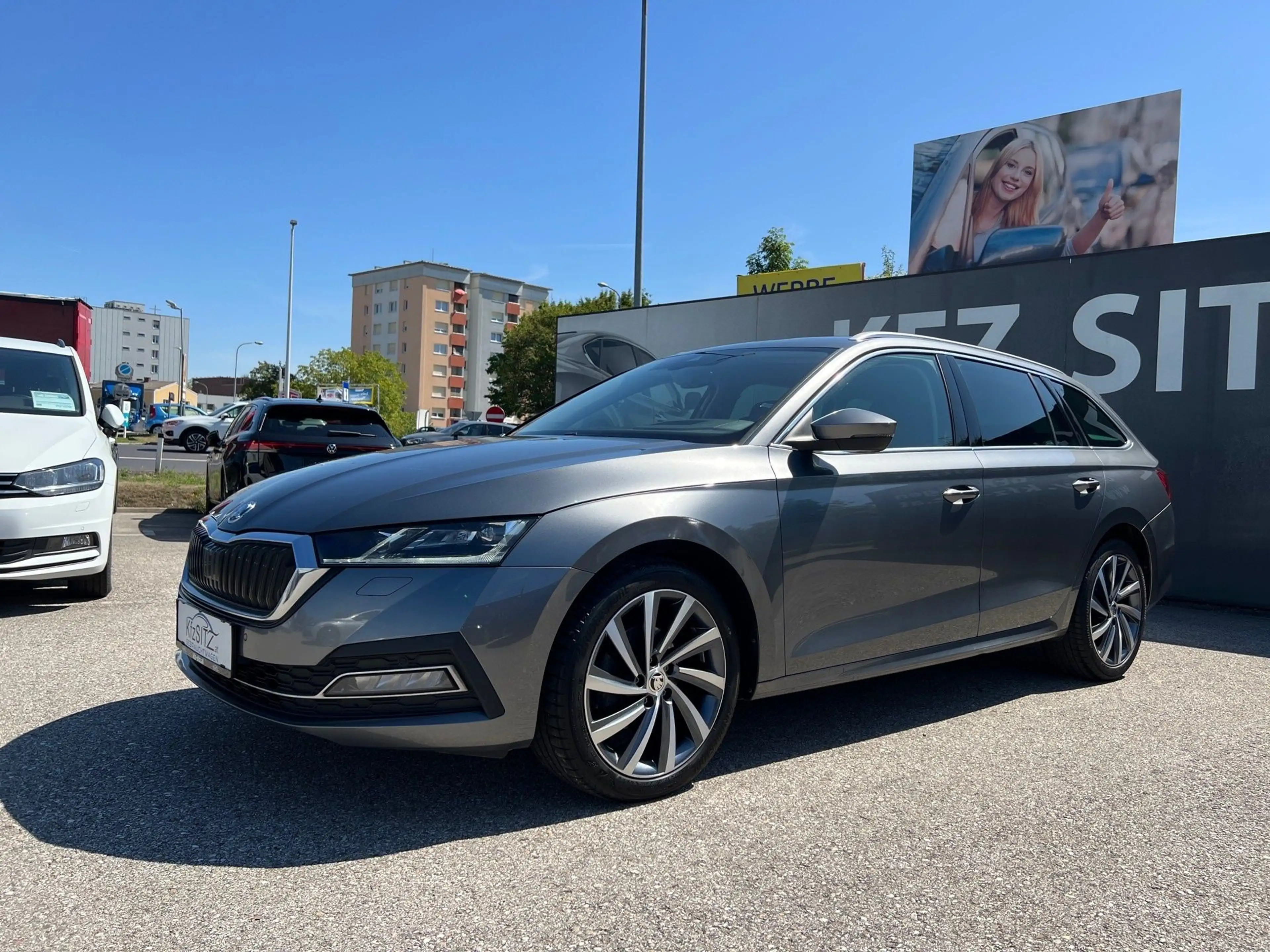 Skoda Octavia Combi 2,0 TDI Style DSG — photo 7