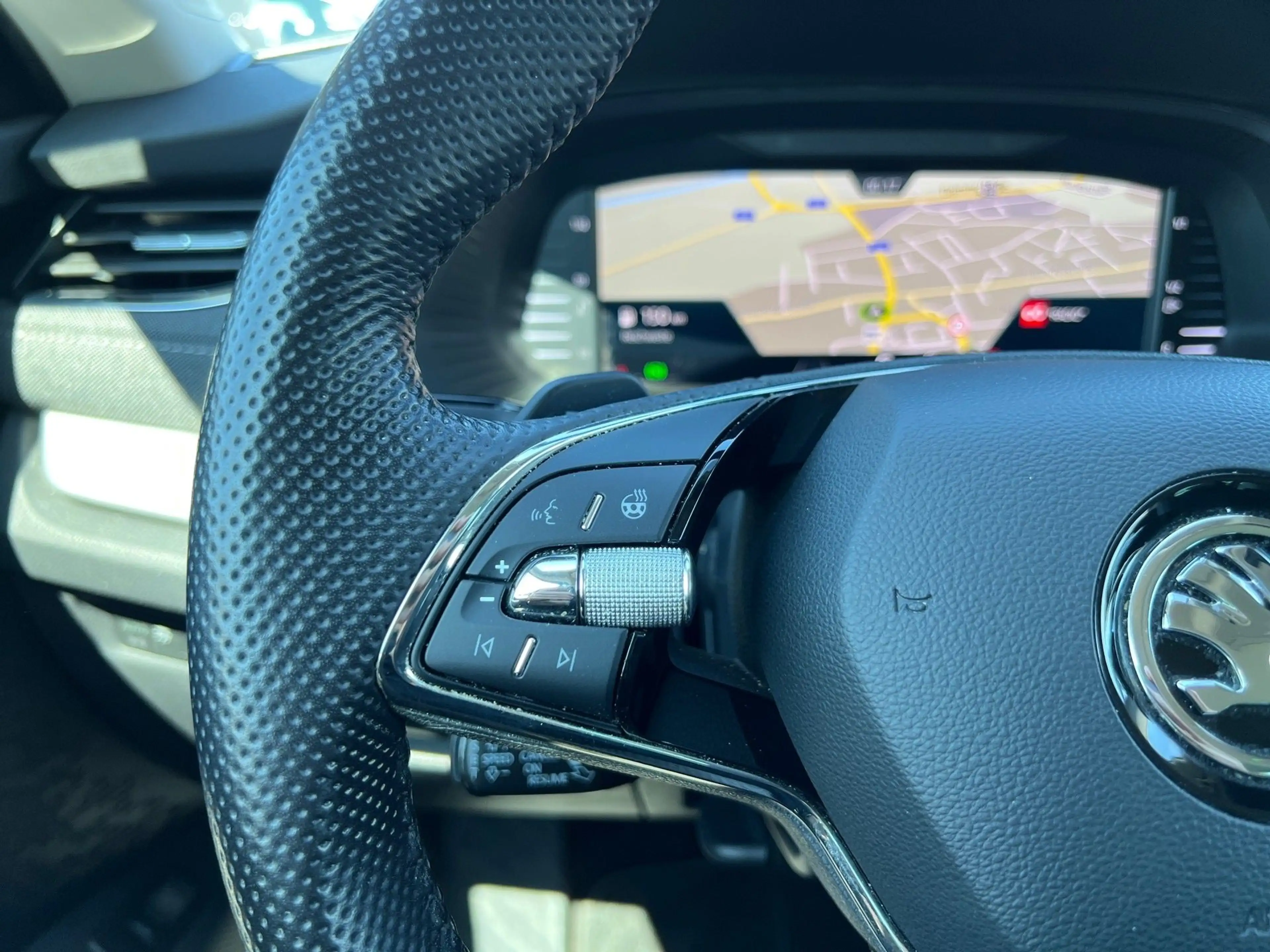 Skoda Octavia Combi 2,0 TDI Style DSG — photo 44