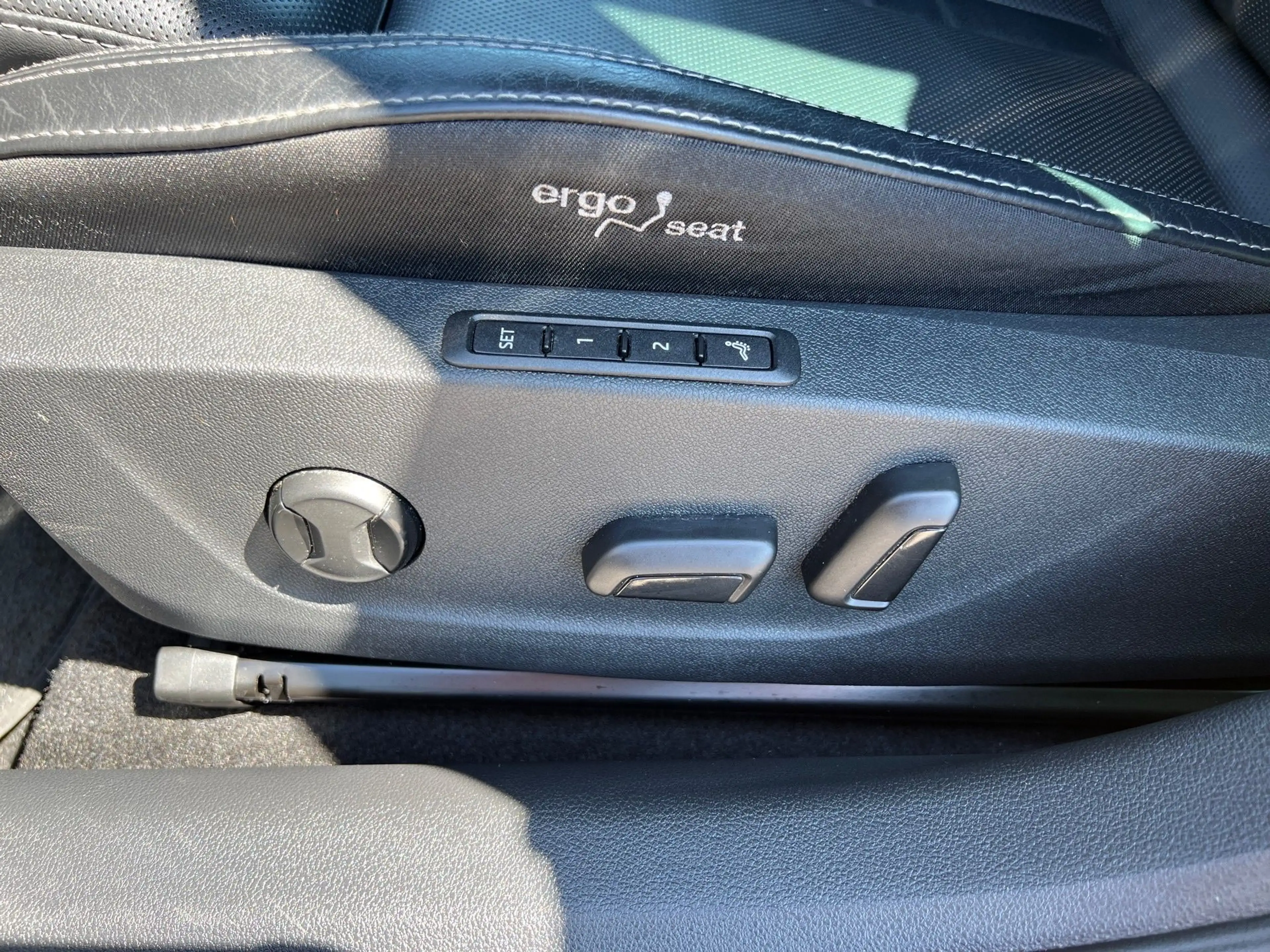 Skoda Octavia Combi 2,0 TDI Style DSG — photo 32