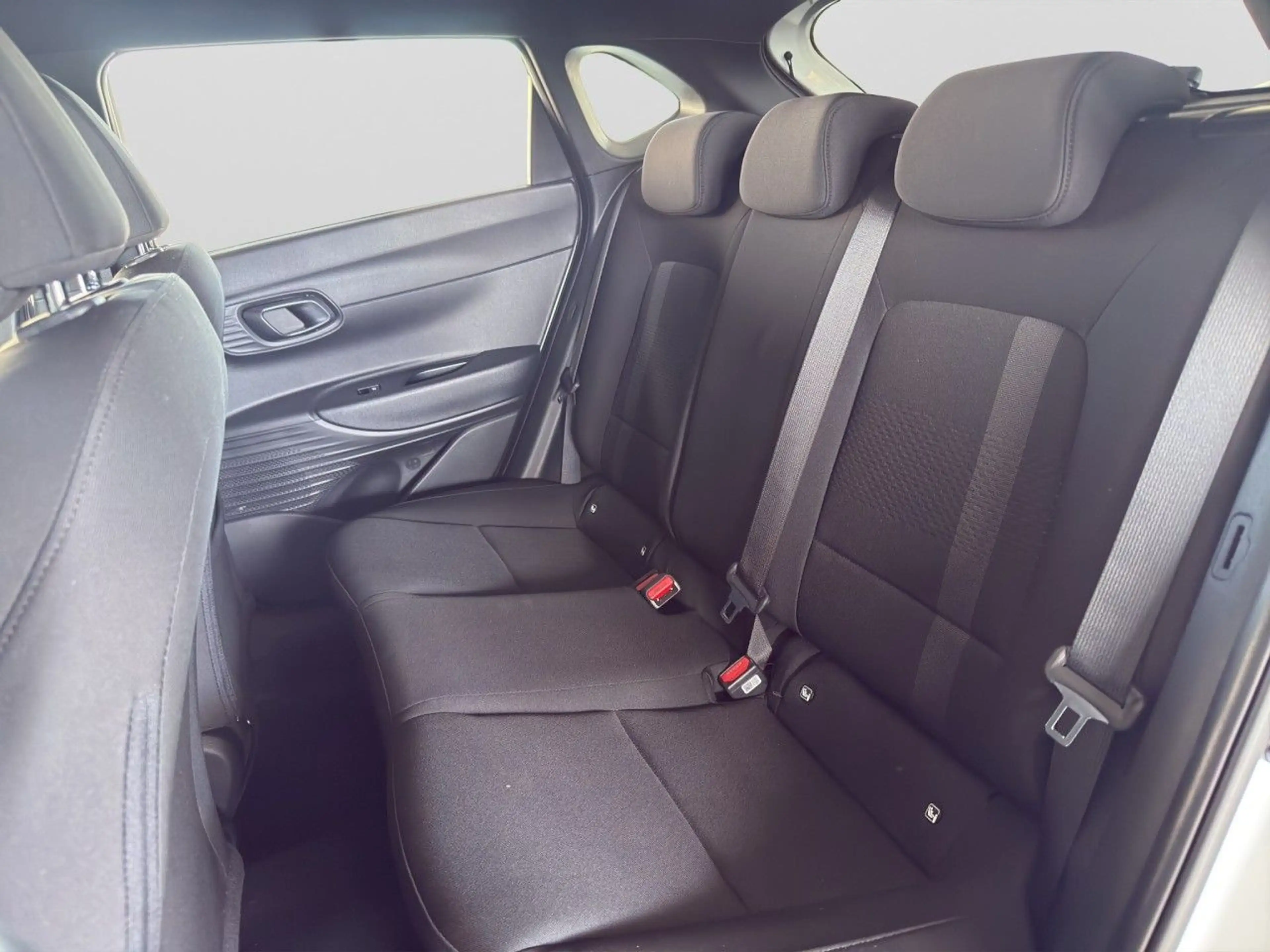 Hyundai i20 BLACKLINE MIT VOLL-LED + BOSE SOUND U.V.M.! — photo 12