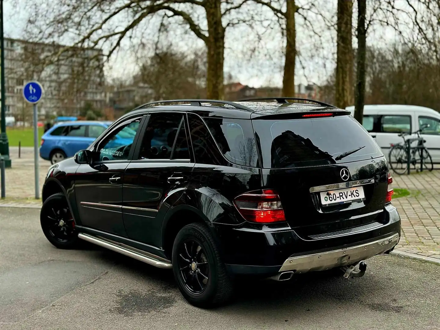 Mercedes-Benz ML 350 NL wagen met nieuwe motorblok op FACTUUR - 2
