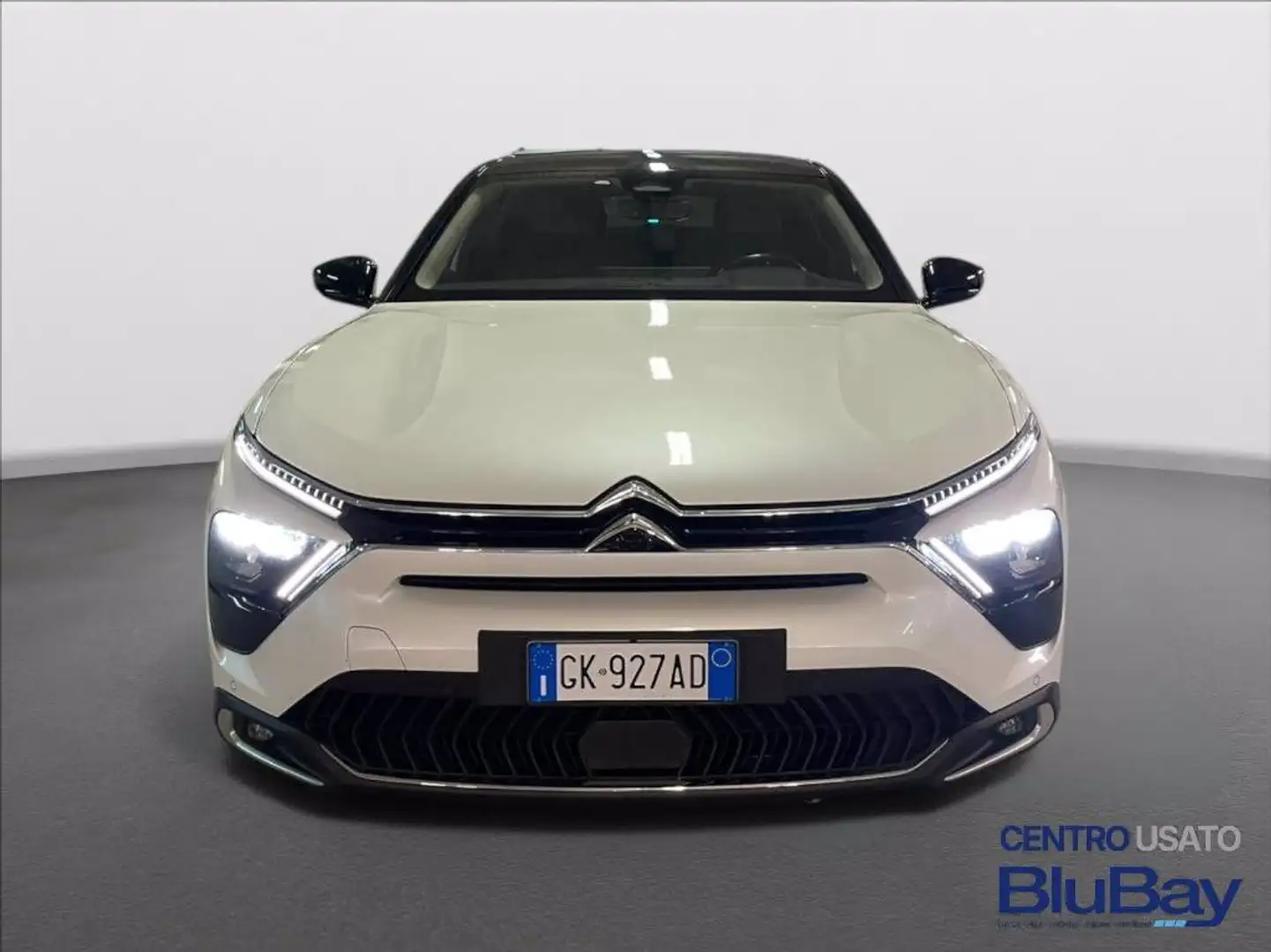 Citroen C5 X Hybrid 225 E-EAT8 Feel Pack Grijs - 2