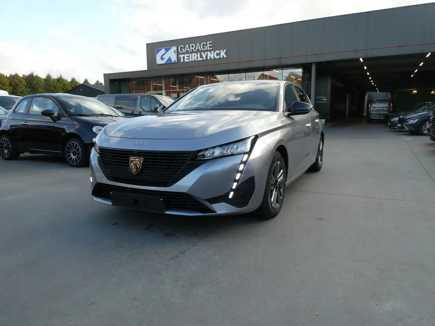 Peugeot 308 5d 1.2 i benzine 130pk Automaat Style '22 (35861) Gris - 2