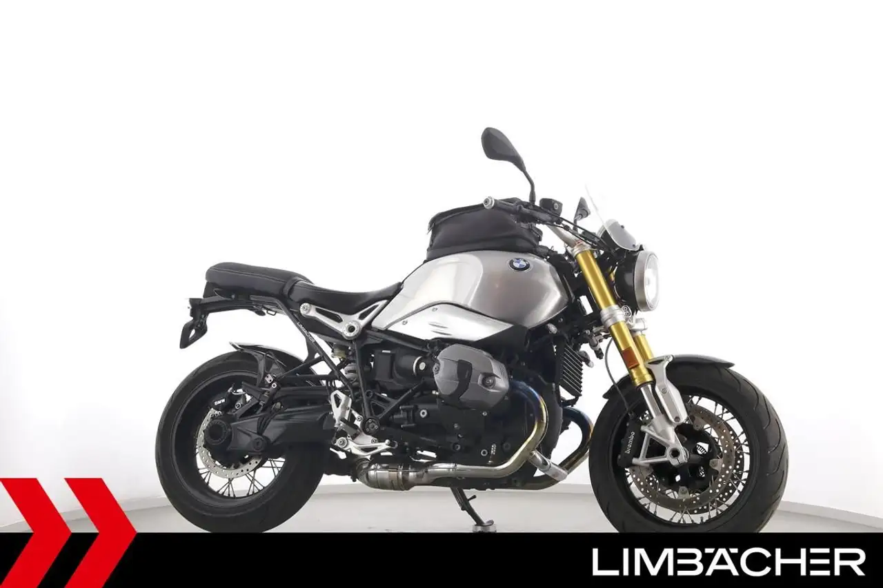 BMW R nineT