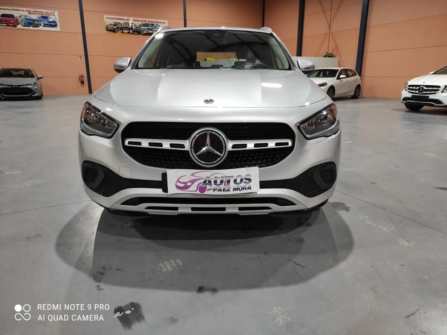 Mercedes-Benz GLA 200 200d 4Matic 8G-DCT Zwart - 2