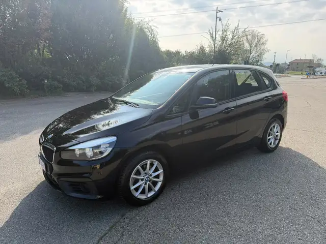 BMW 214 214d Active Tourer Luxury
