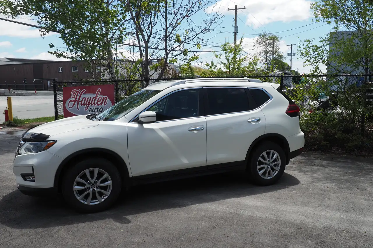 Nissan Rogue снимка Nissan Rogue