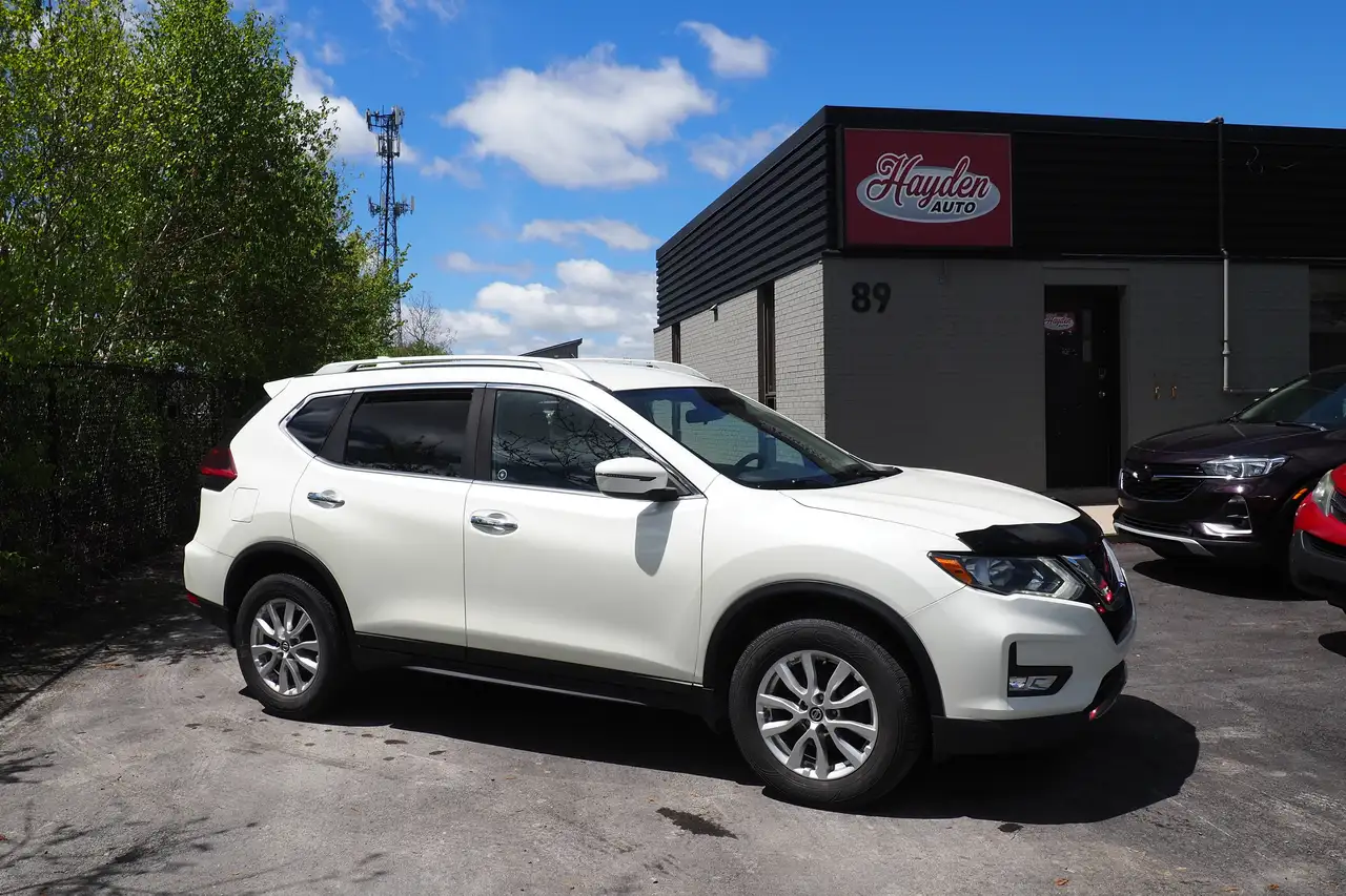 Nissan Rogue снимка Nissan Rogue
