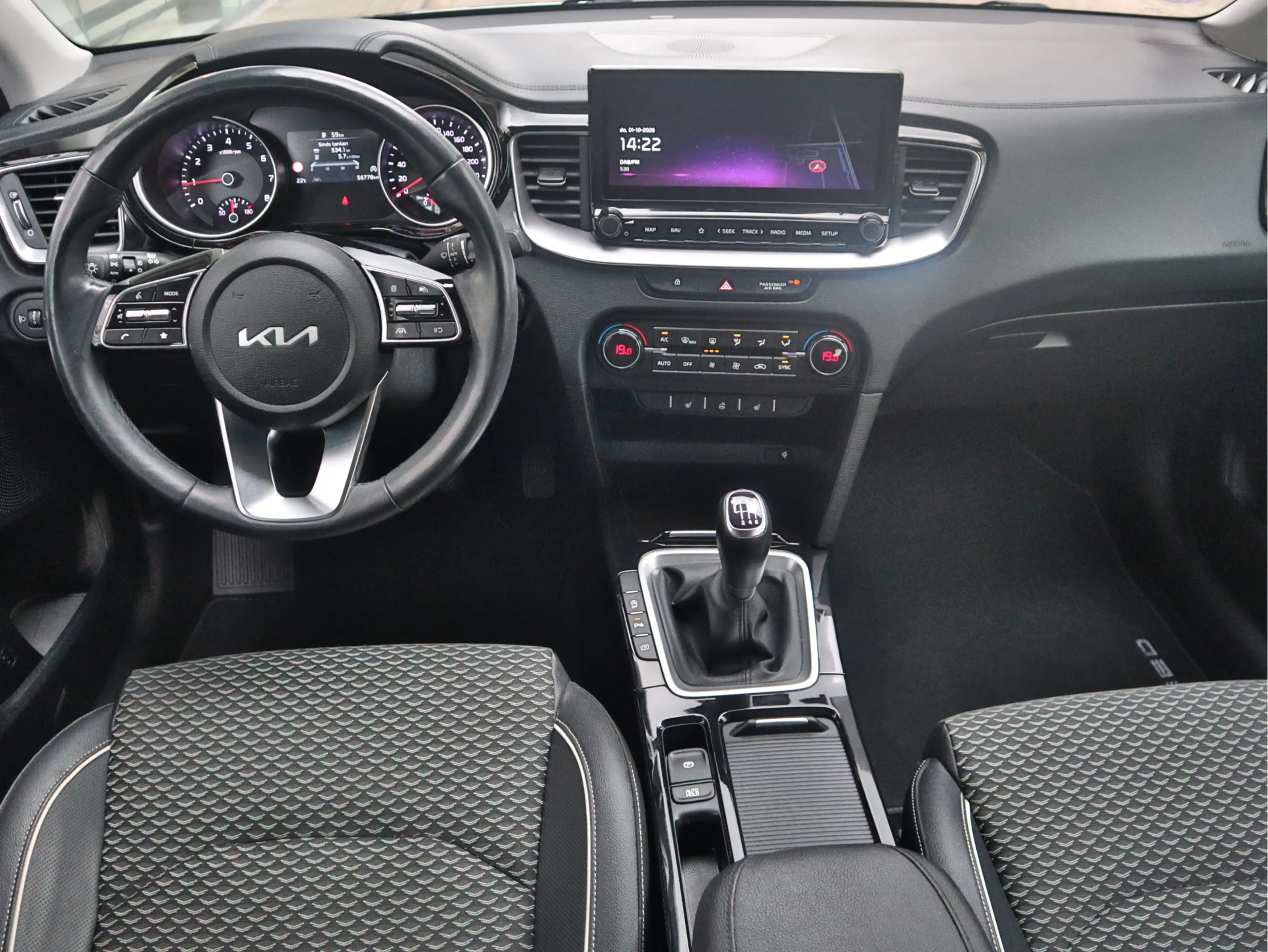 Kia Ceed SW / cee'd SW Sportswagon 1.0 T-GDi DynamicPlusLine | Camera | S — photo 10