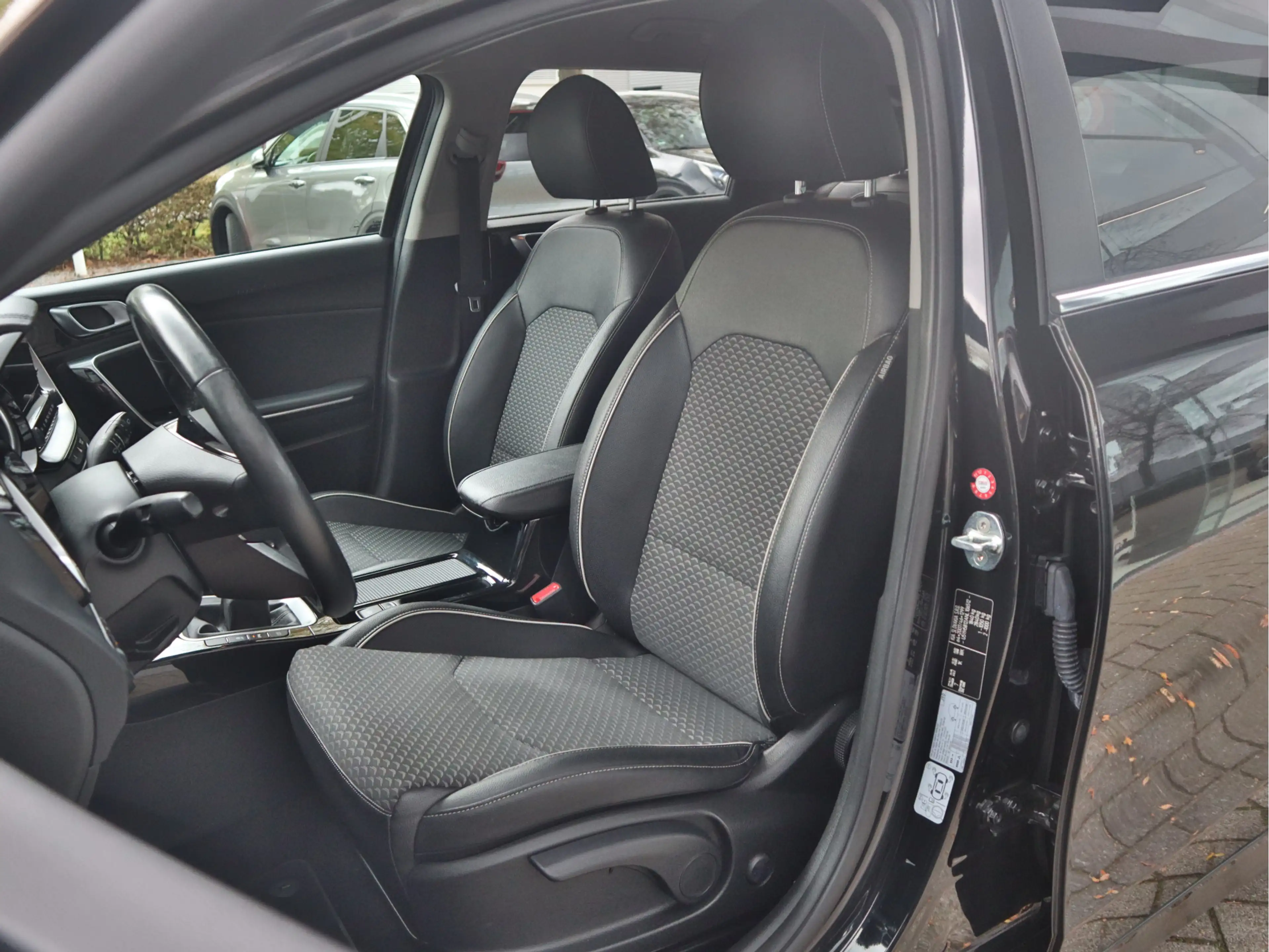 Kia Ceed SW / cee'd SW Sportswagon 1.0 T-GDi DynamicPlusLine | Camera | S — photo 18