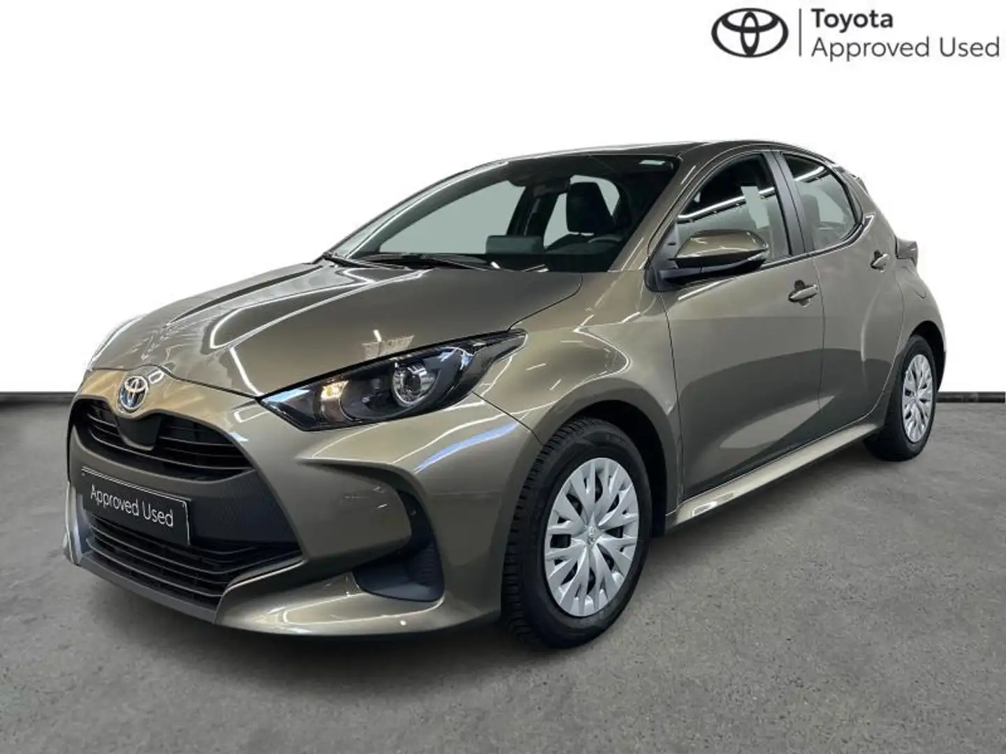 Toyota Yaris Dynamic+NAVI Vert - 1