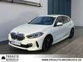BMW 118 d M Sport HIFI/ADAPTLED/PANO/PARKASSIST/APPLE Weiß - thumbnail 1