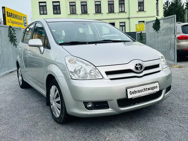 Toyota Corolla Verso 1.8 Sol 1.HAND 7 SITZER KLIMAAUTOMATIK 91000 KM TÜV NEU