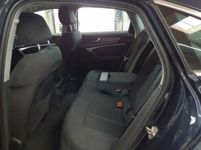 Audi A6 view 13