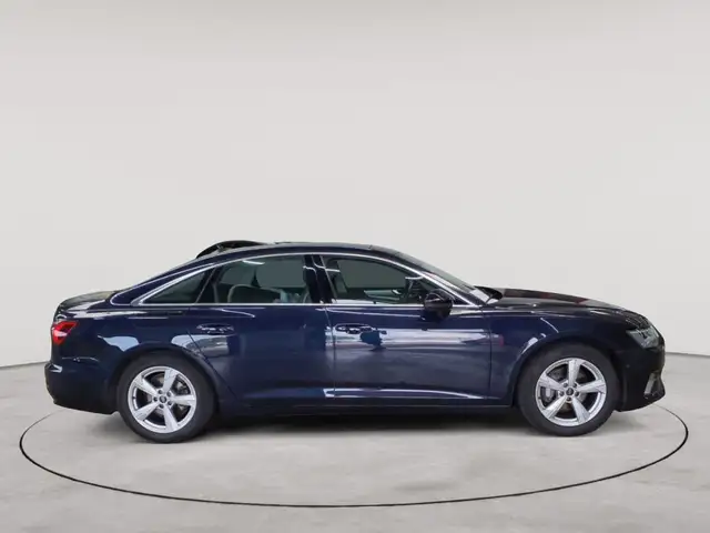Audi A6 view 3