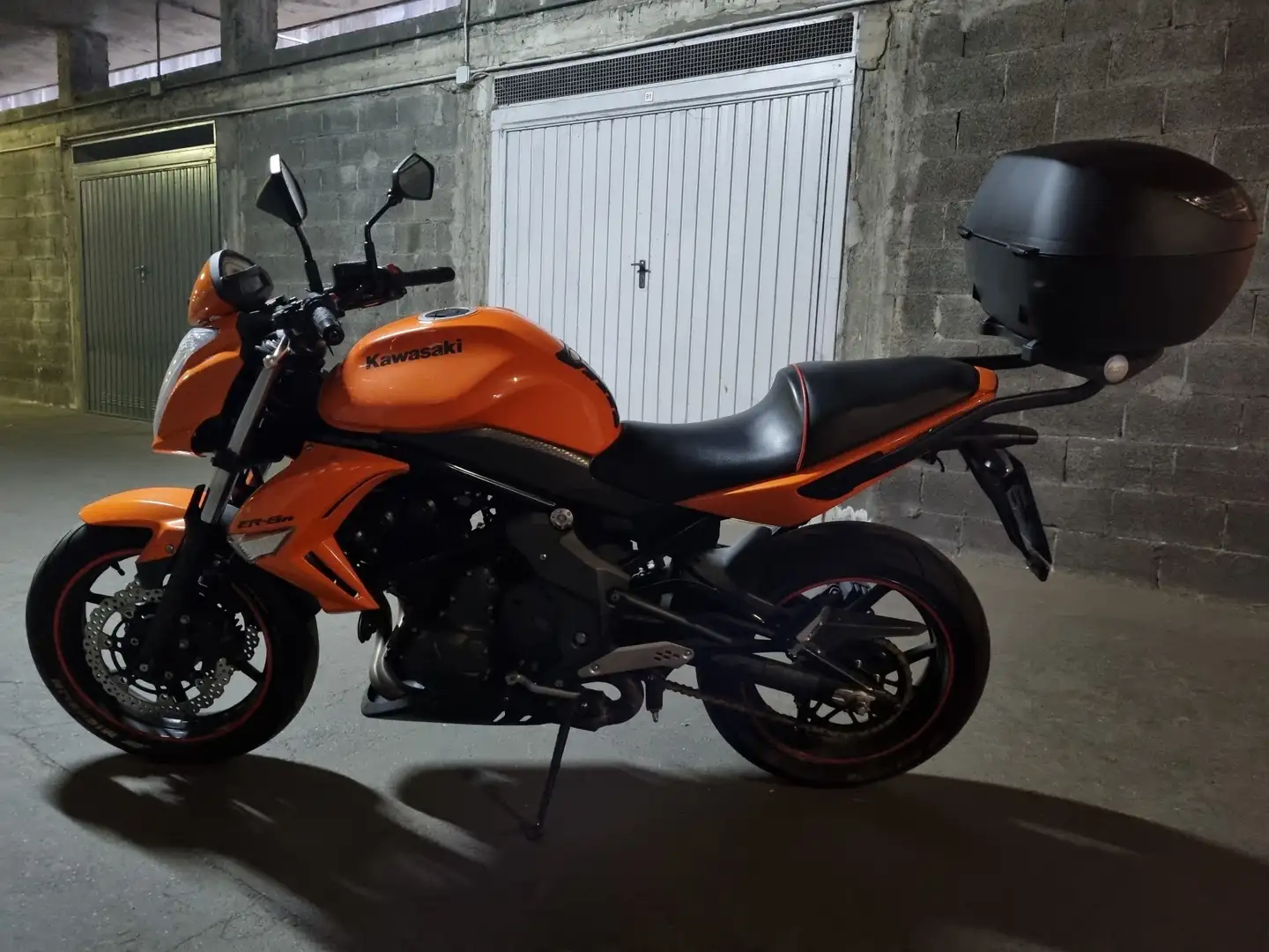 Kawasaki ER - 6 N Orange - 2