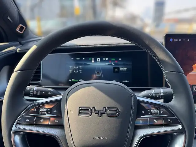 BYD Sealion 7 SONDER EDITION in OLEA GREEN (AWD, 530PS, VOLLA... Ansicht 14