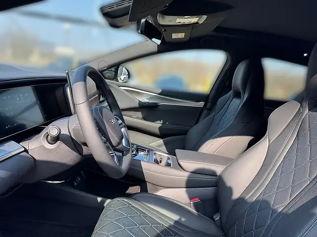 BYD Sealion 7 SONDER EDITION in OLEA GREEN (AWD, 530PS, VOLLA... Ansicht 11