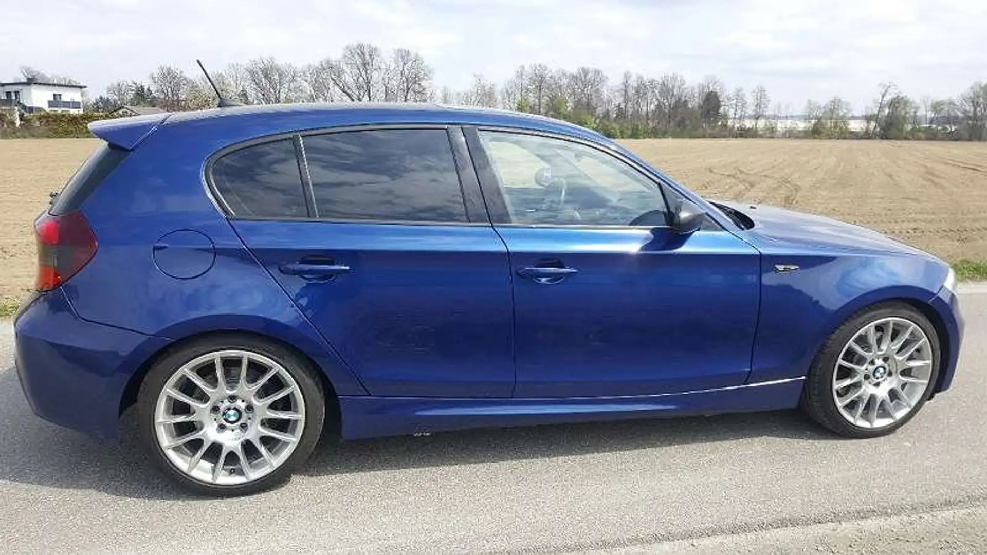 BMW 130 130i Modrá - 1