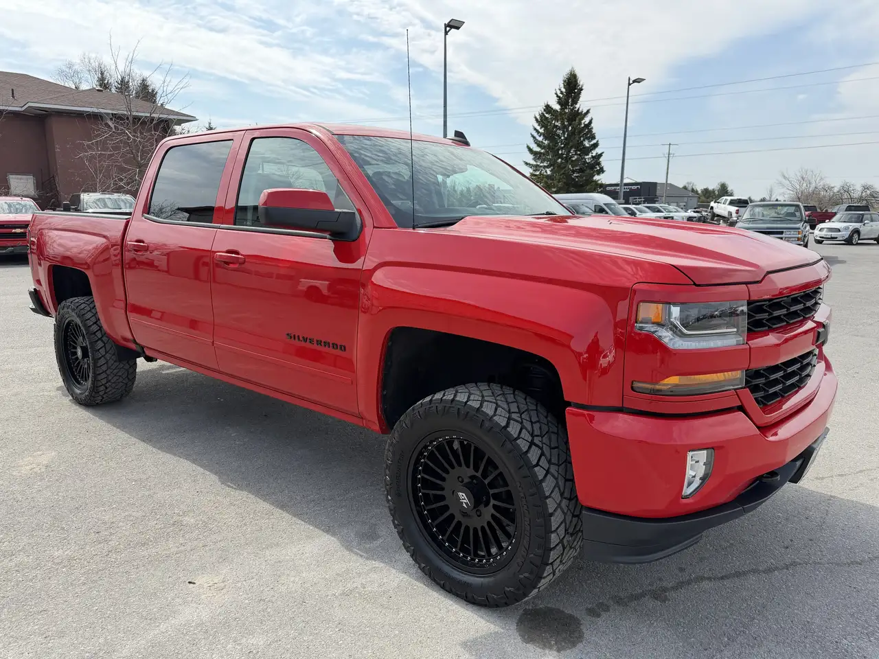 Chevrolet Silverado 1500 снимка Chevrolet Silverado 1500