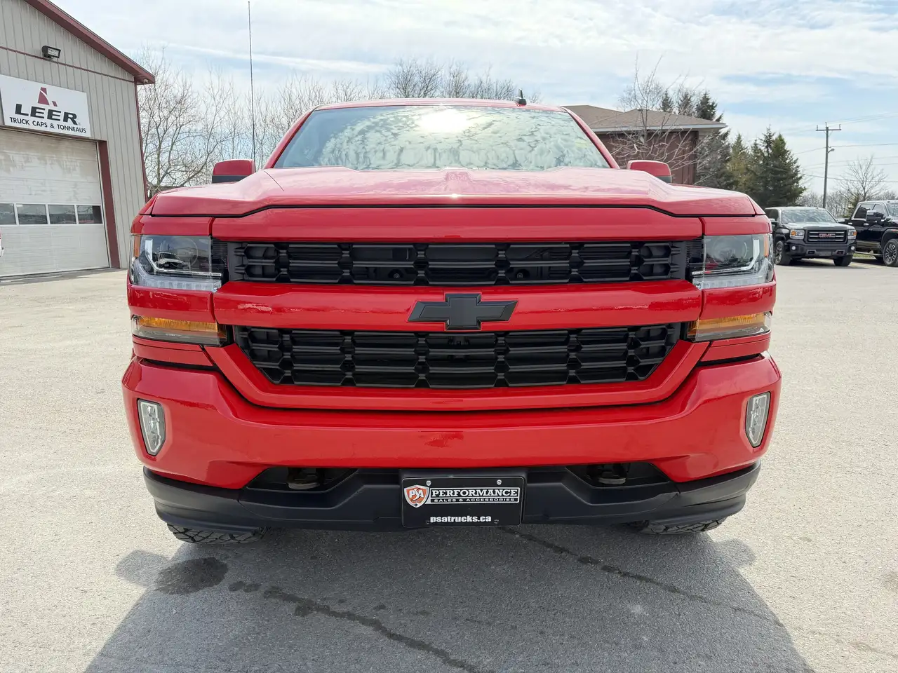 Chevrolet Silverado 1500 снимка Chevrolet Silverado 1500