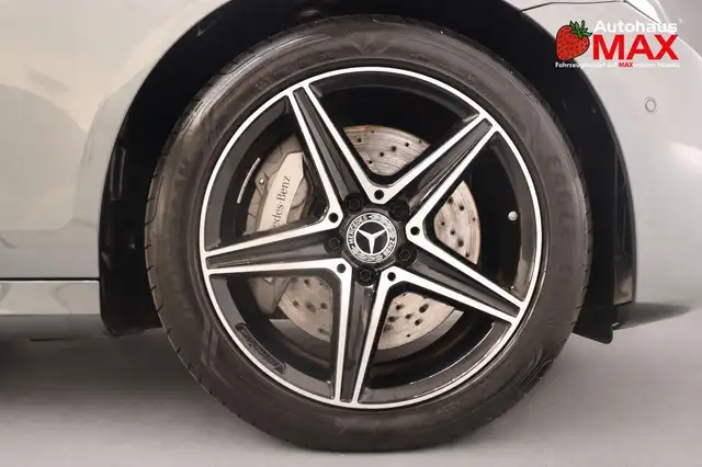 Mercedes-Benz 300 view 10