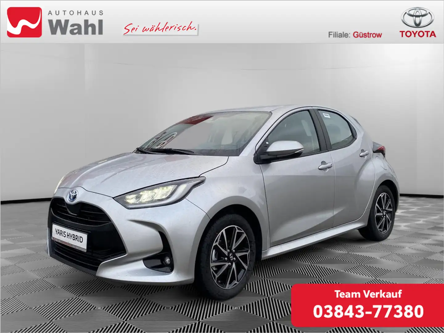 Toyota Yaris Hybrid 1.5 VVT-i Team D KAMERA ACC LED Silber - 1