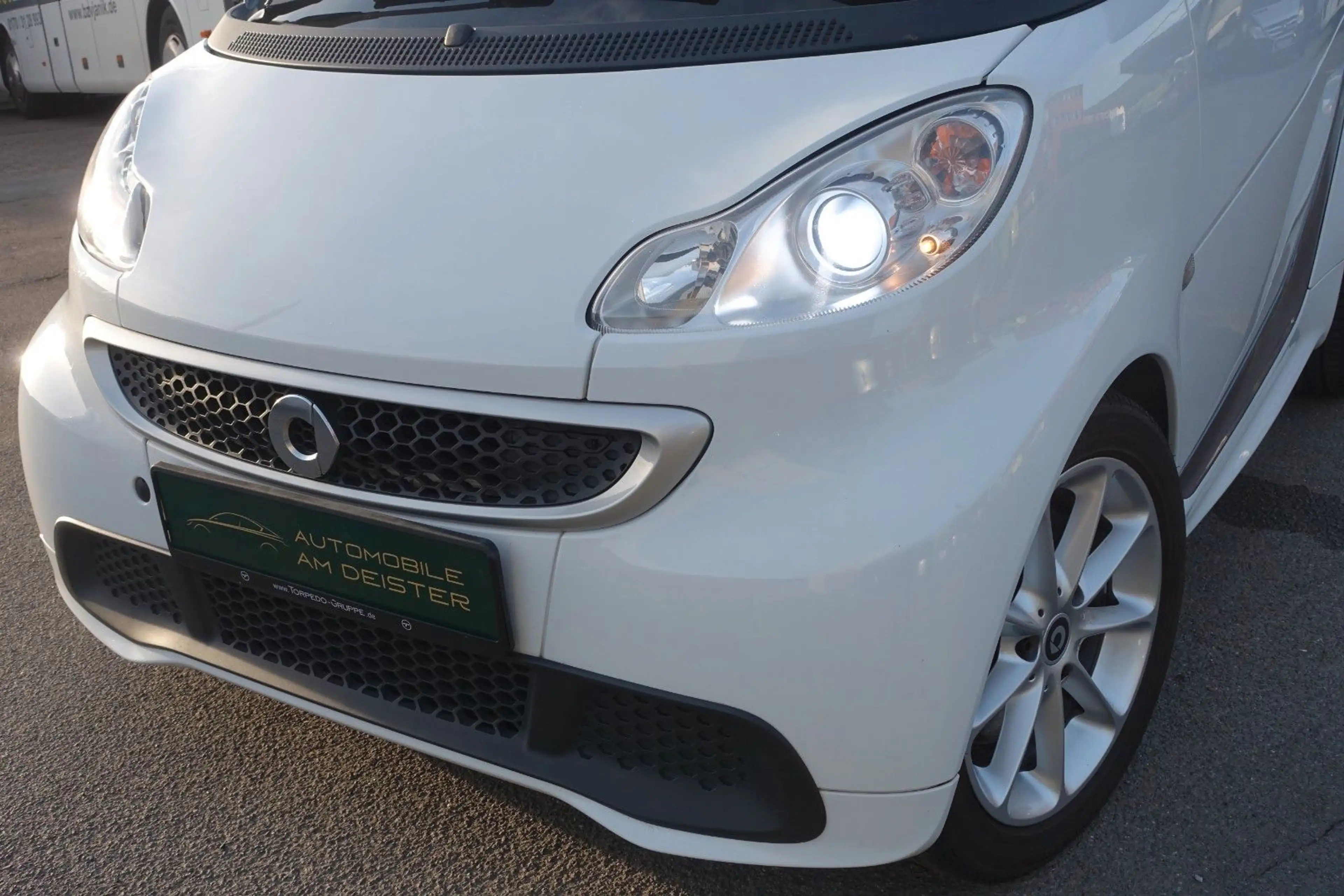 smart forTwo cabrio /Micro Hybrid Drive 52 kW/LED/PURE — photo 7