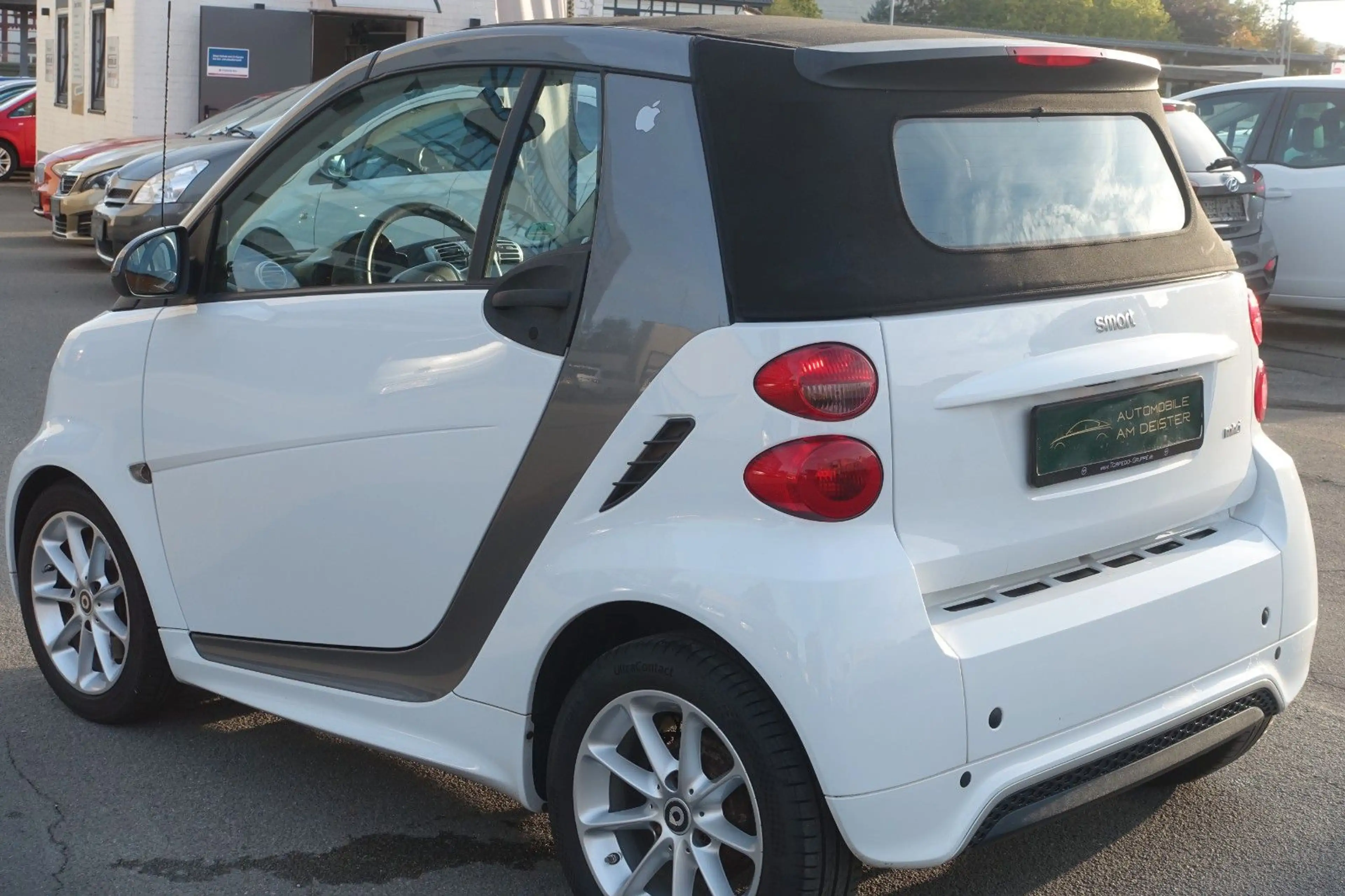 smart forTwo cabrio /Micro Hybrid Drive 52 kW/LED/PURE — photo 4