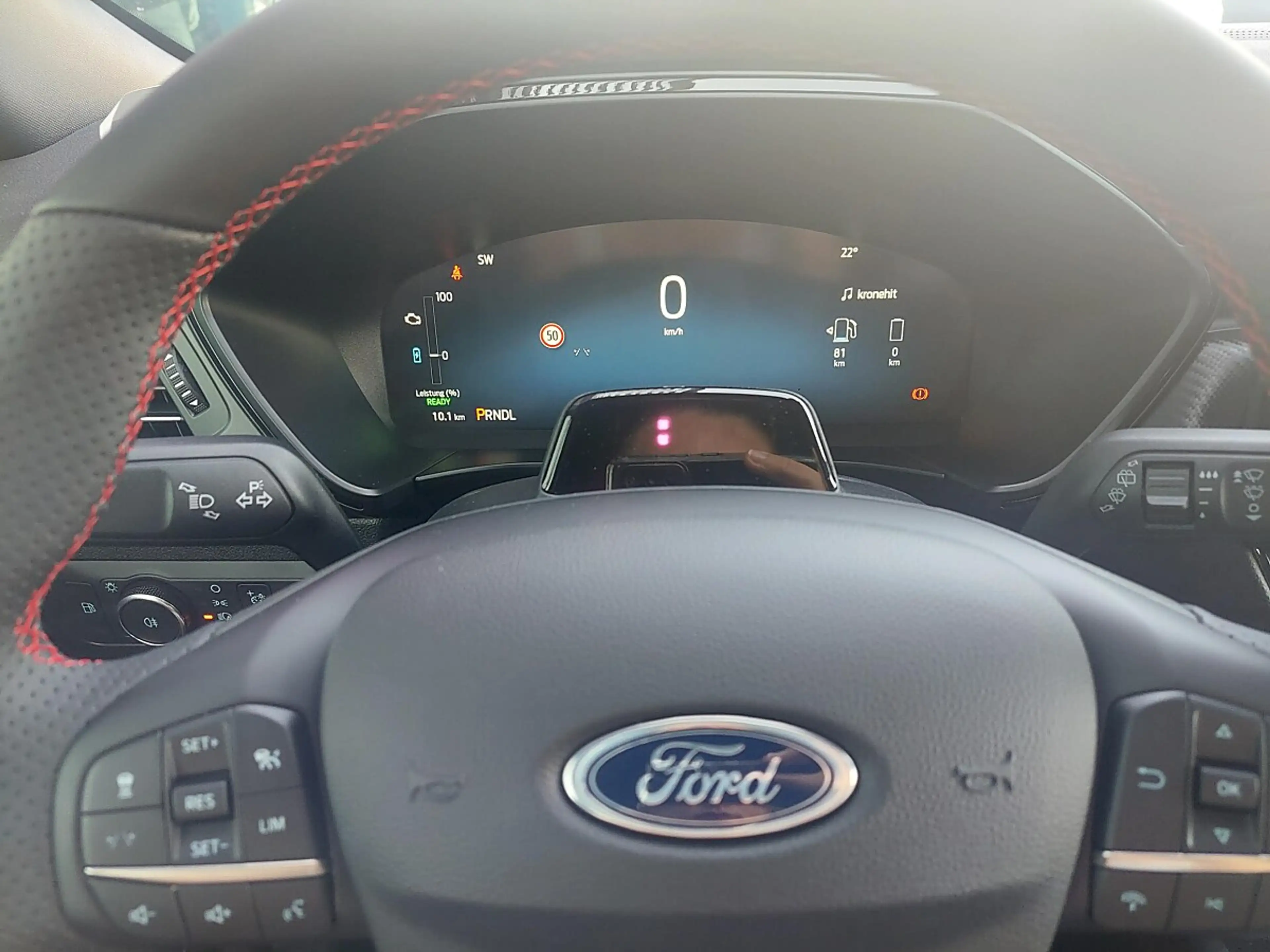 Ford Kuga ST-LINE 2.5HEV 243PS CVT FWD — photo 9