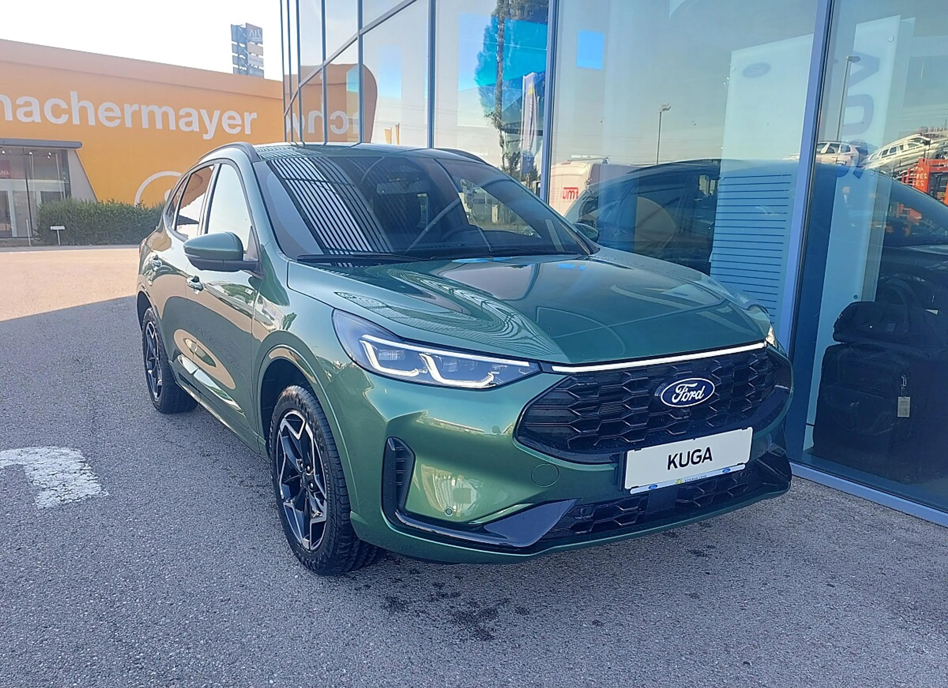 Ford Kuga ST-LINE 2.5HEV 243PS CVT FWD