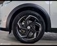 DS Automobiles DS 3 2019 Crossback Crossback 50 kWh e-tense Grand Chic Grau - thumbnail 4