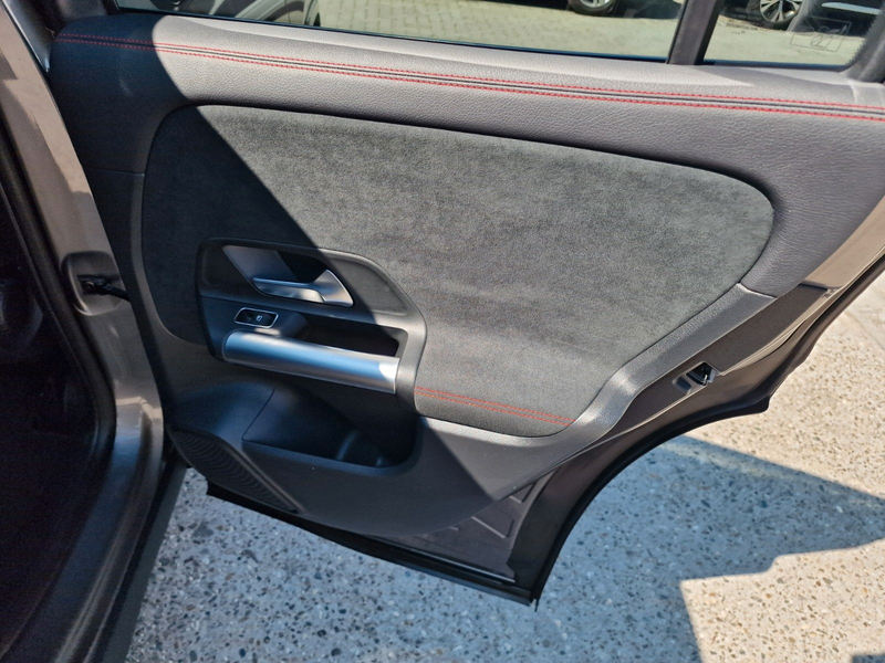Mercedes-Benz GLA 200 GLA GLA 200 d,Amg line, Kamera, Navi — photo 13