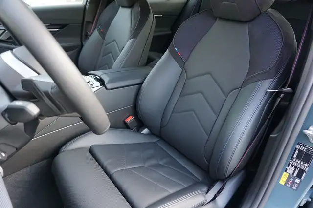 BMW i5 xDrive40 M Sport Pro | € 534 mtl | AHK | Panorama Ansicht 17