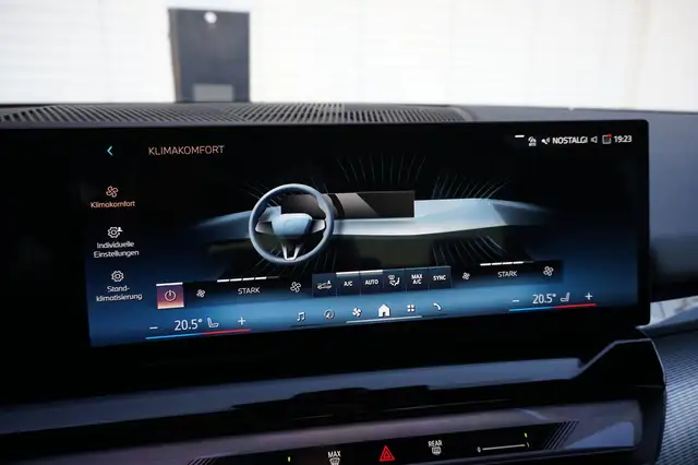 BMW i5 xDrive40 M Sport Pro | € 534 mtl | AHK | Panorama Ansicht 40